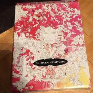 Chinese laundry wedges